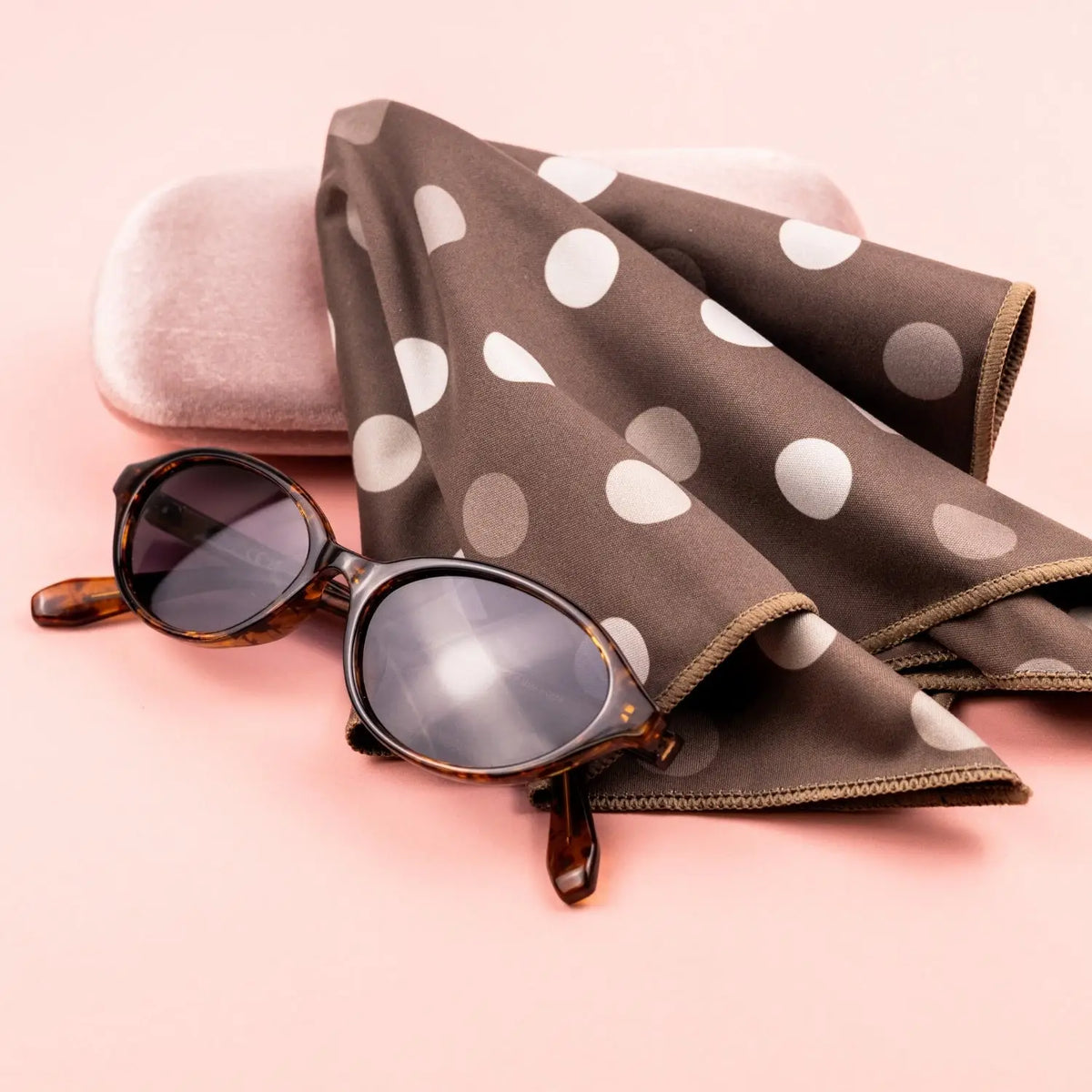 Premium microfiber cloth, large 30x30 cm, designed for glasses, screens, and glass - Camera & Photo > Camera Accessories