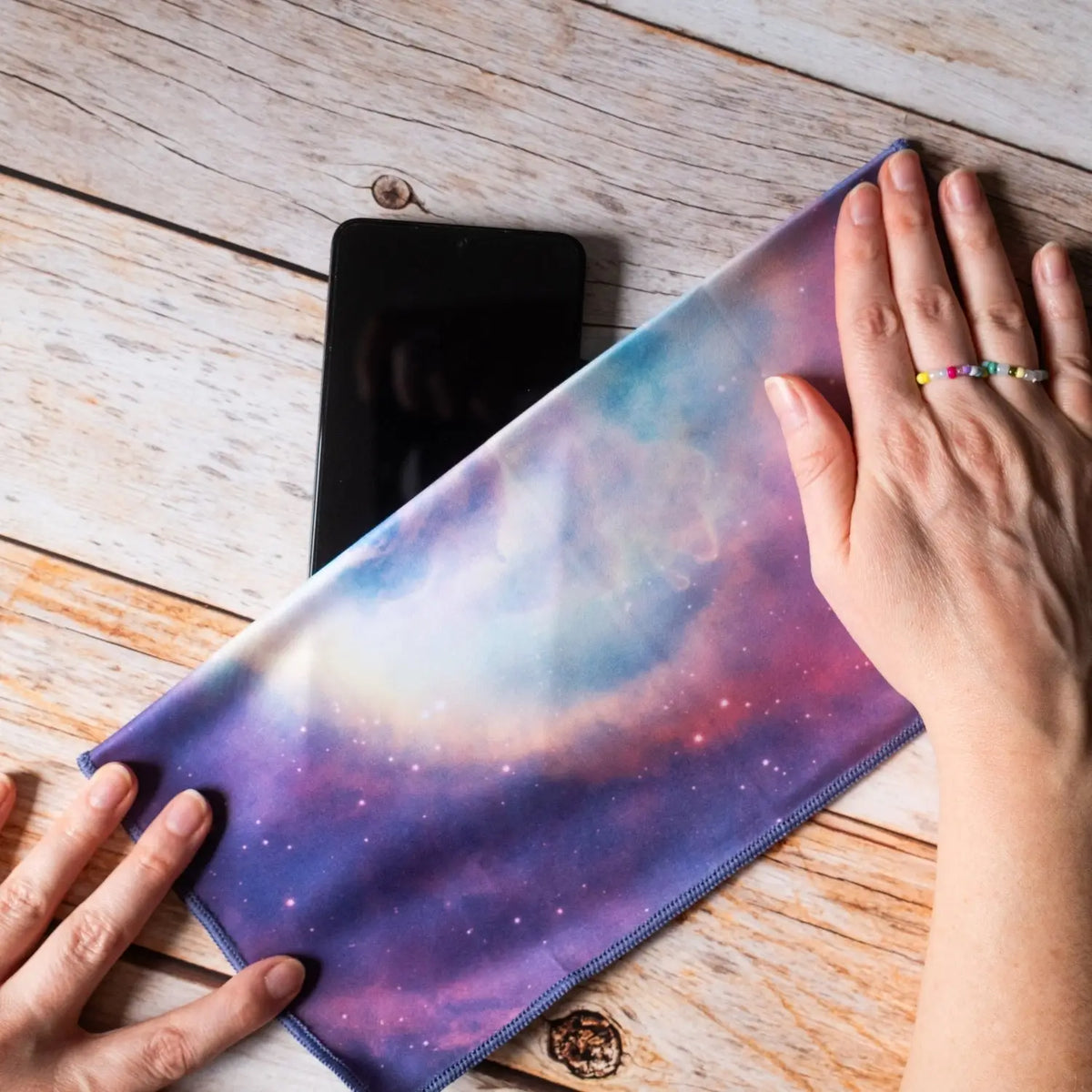 Premium microfiber cloth, large 30x30 cm, designed for glasses, screens, and glass - Camera & Photo > Camera Accessories